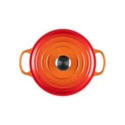 Cocotte de hierro fundido, 24 cm, color volcánico - Le Creuset