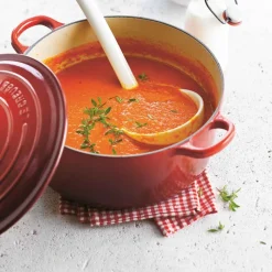 Cocotte de hierro fundido, 20 cm, color cereza - Le Creuset
