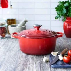 Cocotte de hierro fundido, 20 cm, color cereza - Le Creuset