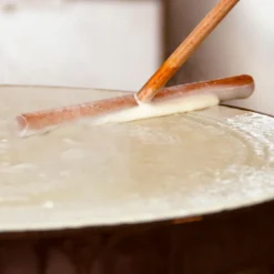 Espátula para crepes, en forma de T, de madera de haya - Ibili