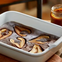 Fuente de cerámica gres esmaltada para horno, color merengue, 2,4 litros - Le Creuset