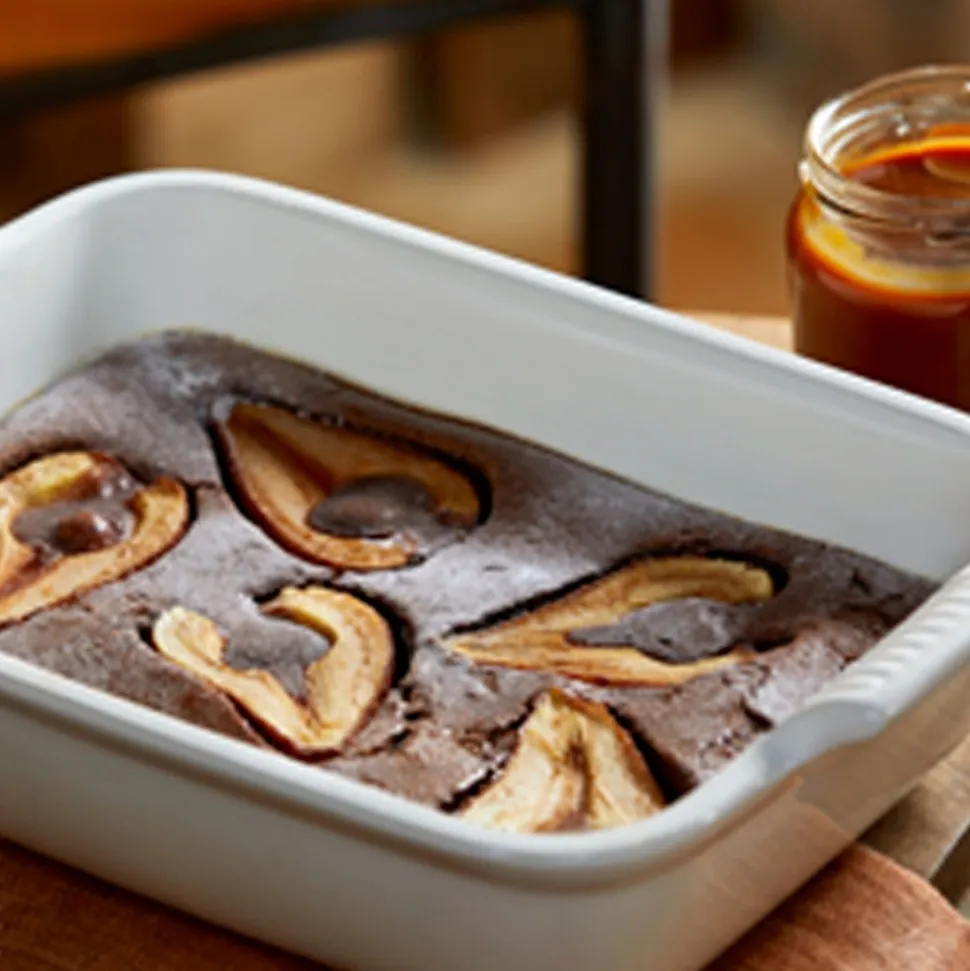 Fuente de cerámica gres esmaltada para horno, color merengue, 2,4 litros - Le Creuset