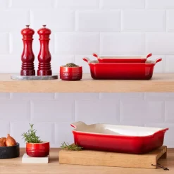 Fuente de cerámica gres esmaltada para horno, color cereza, 2,4 litros - Le Creuset