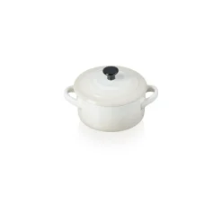 Mini cocotte de cerámica gres esmaltada, color merengue, 10 cm - Le Creuset