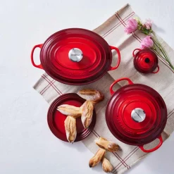 Mini cocotte de cerámica gres esmaltada, color cereza, 10 cm - Le Creuset
