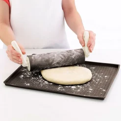 Molde perforado de silicona platino para pizzas, rectangular - Lekue