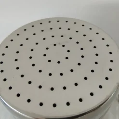 Sazonador de acero inoxidable con orificios pequeños - Lacor