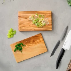 Tabla de cortar de madera de olivo, mediana - Redecker